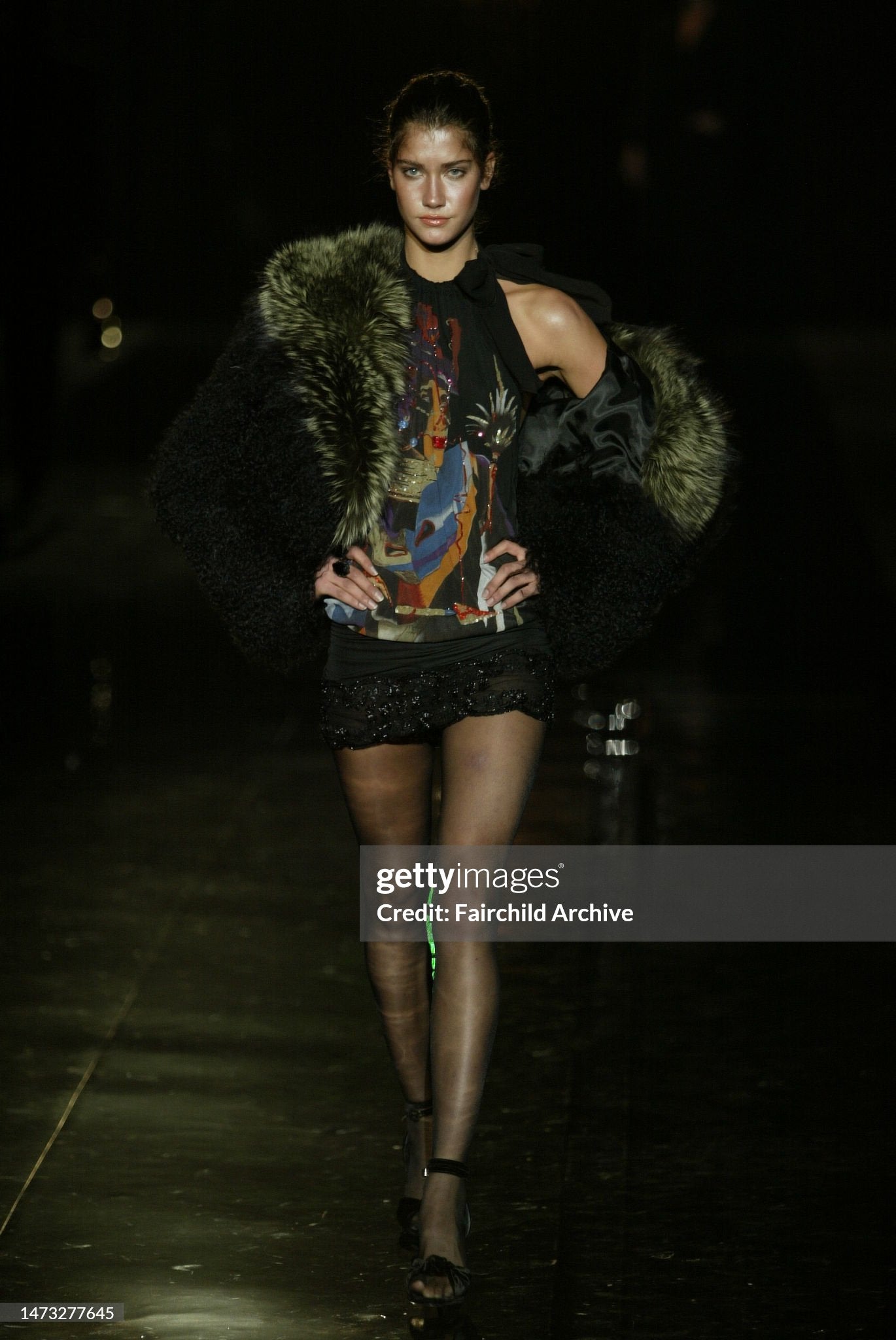 A model walks down the runway at the Fall 2005 Iceberg show in Milan. (Photo by Mauricio Miranda/Fairchild Archive/Penske Media via Getty Images)